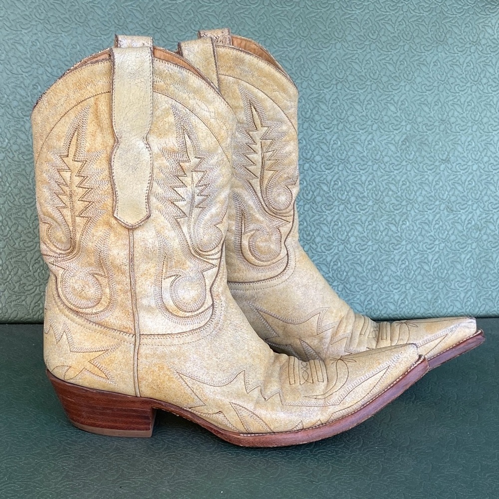 Old Gringo Vintage Women’s Western Cowgirl Cowboy Mid Boots Tan Distressed 9 B